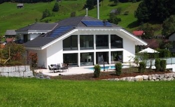 Intra Immobilien und Trading AG